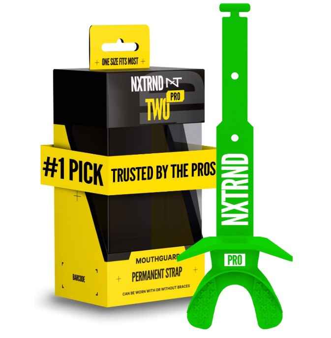 Nxtrnd Two Pro Protège-dents de football, sangle permanente, convient aux adultes et aux jeunes